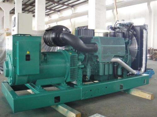 兰陵便携静音：租赁无声发电机组，便携式解决能源需求